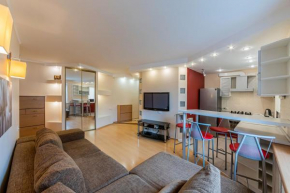 Three-room apartments on central district
